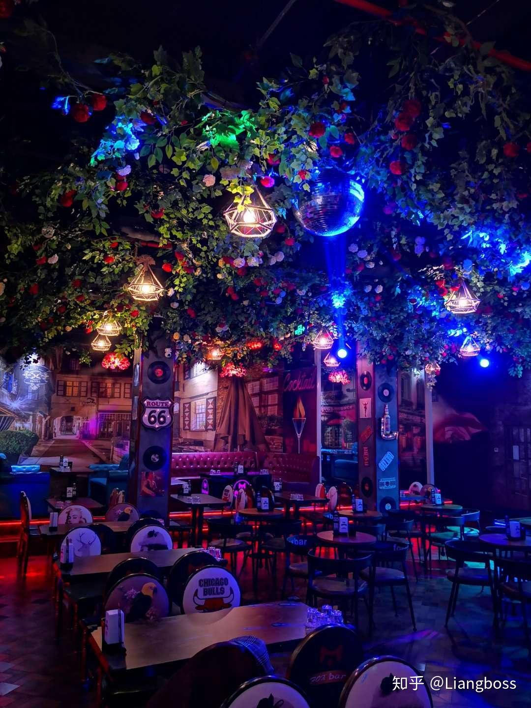 春风佛面济南foxbar狐狸酒吧开业了