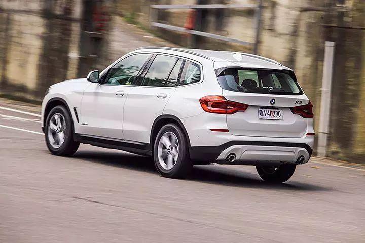 看人入门也许更实用试驾全新宝马x3xdrive20i