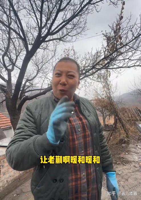 她是戰狼版李子柒徒手能扛一頭豬迷之吸引脆皮年輕人引1800w人圍觀火