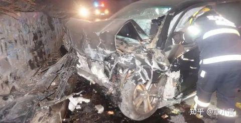 威海百货大楼车祸(威海最近坠楼)