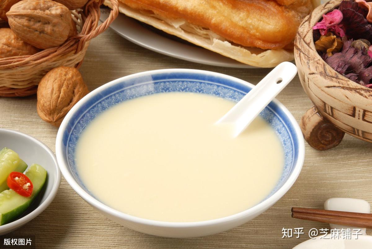 北京人的早餐朴实无华豆汁配上它感受帝都的清晨