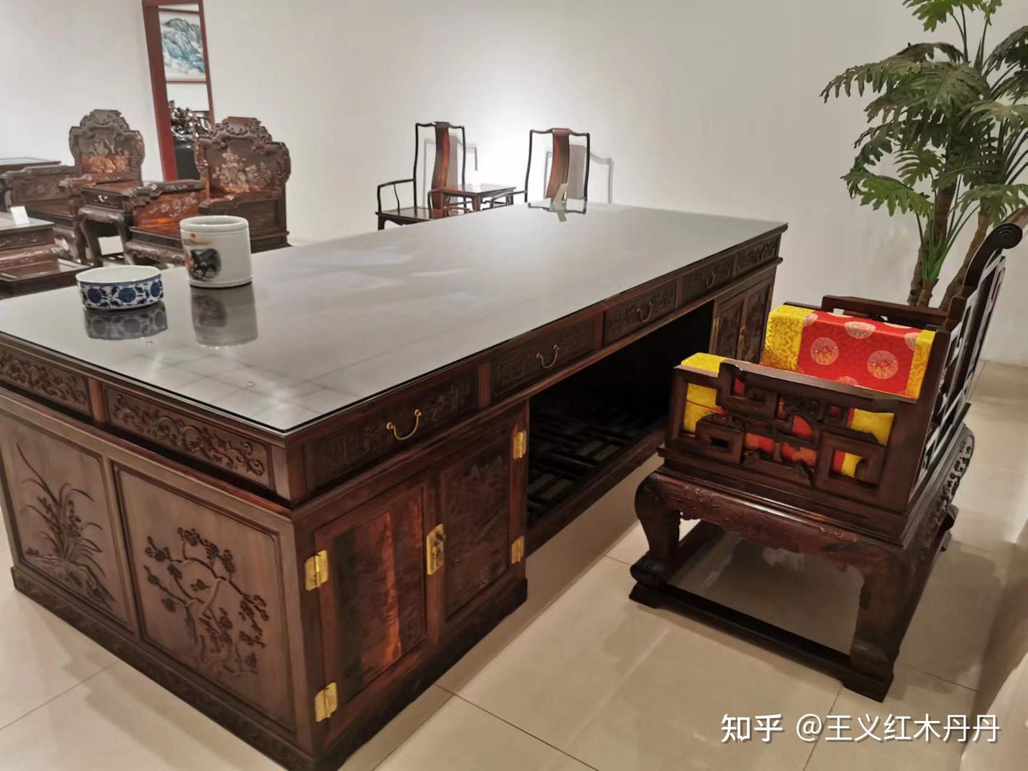 红木家具价格较贵,所以在使用过程中需要保养护理! - 知乎