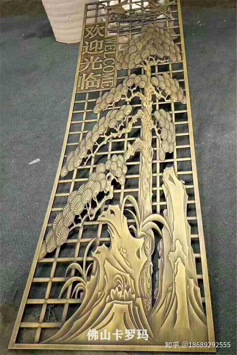 屏风隔断厂家邀你一起观看铜板雕刻屏风