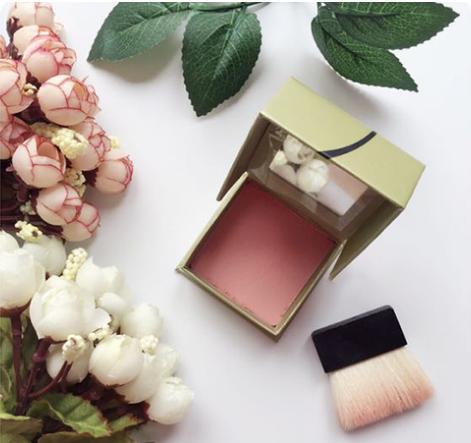 怎么使用花西子散粉 v2-8c5653b917790f3ab9ed5875d9c9bef5_r.jpg