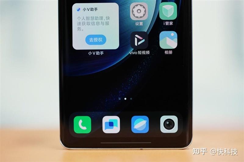 潜望长焦不再是超大杯的特权vivox100评测最具性价比的标准版影像旗舰