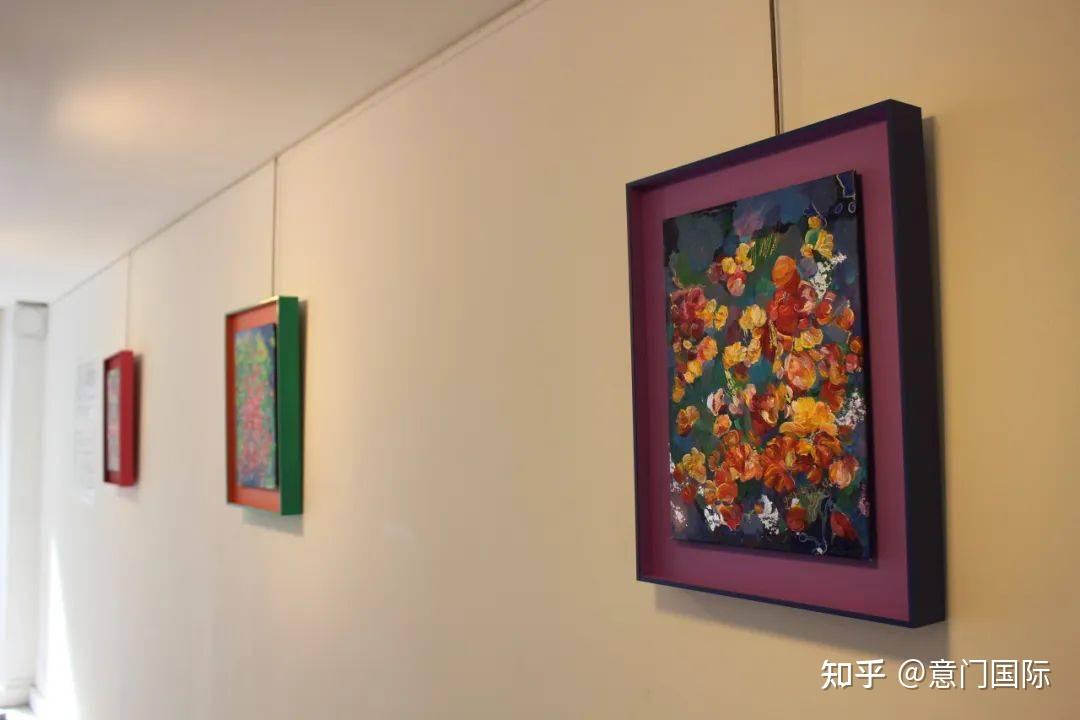 东方美学对话宇宙能量 ——2025年巴黎个展《繁花:生命的无序绽放》盛大启幕 - 知乎