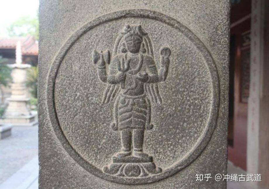 其中最有可能的,是钗来自印度教湿婆神(121111,读shiva)的法器"