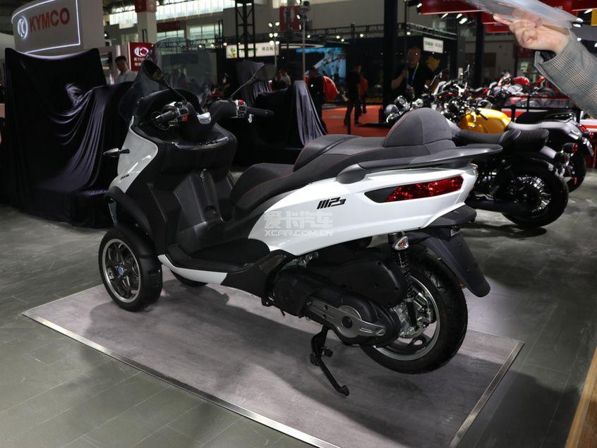 通勤神器速可达北京摩展中的踏板摩托