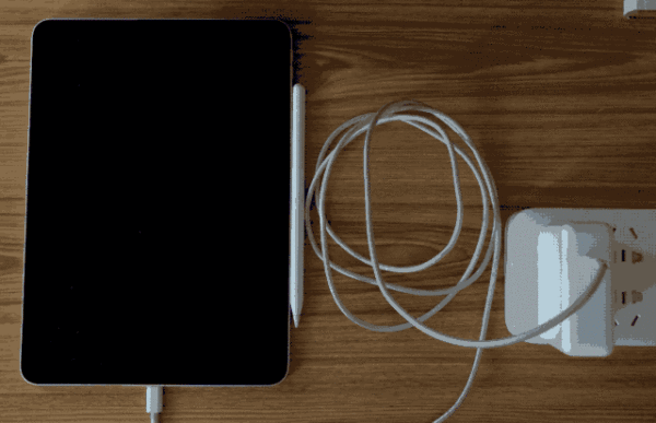 Macbook Pro充电器可以用于iphone和ipad快速充电吗 知乎