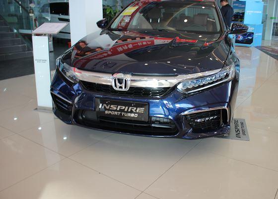 实拍2019款本田inspire一口气降25万元仅1578万起