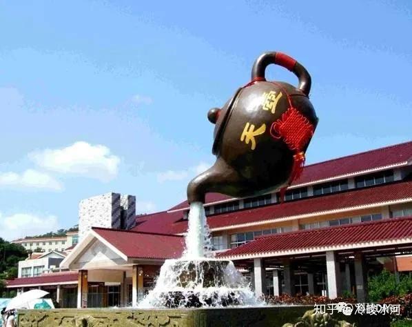 飞在空中的天壶到底是怎么做到的