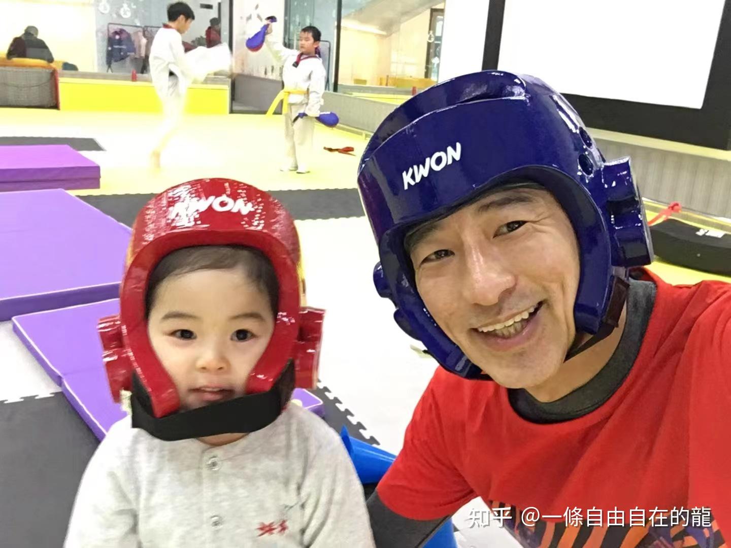 同龄人的不同世界60后出生的我们一生只坚持做好一件事