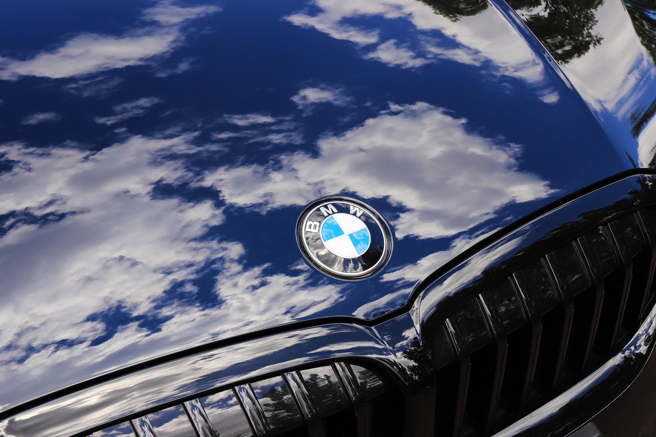 恋上这一抹幽蓝华晨宝马325li实拍