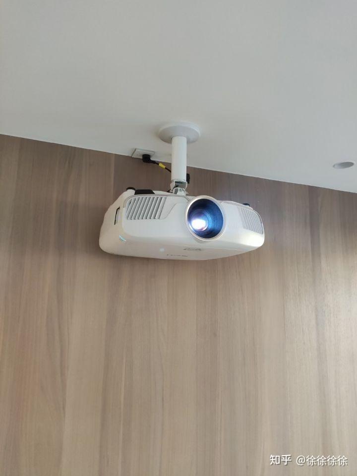 家用投影仪常见安装方式及选择