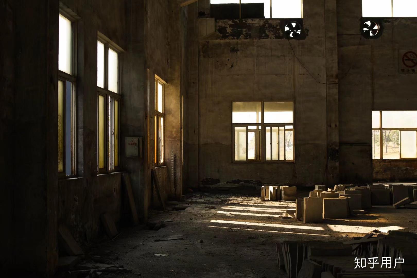 杭州哪里有废弃的工厂荒废的大剧院大会堂等等