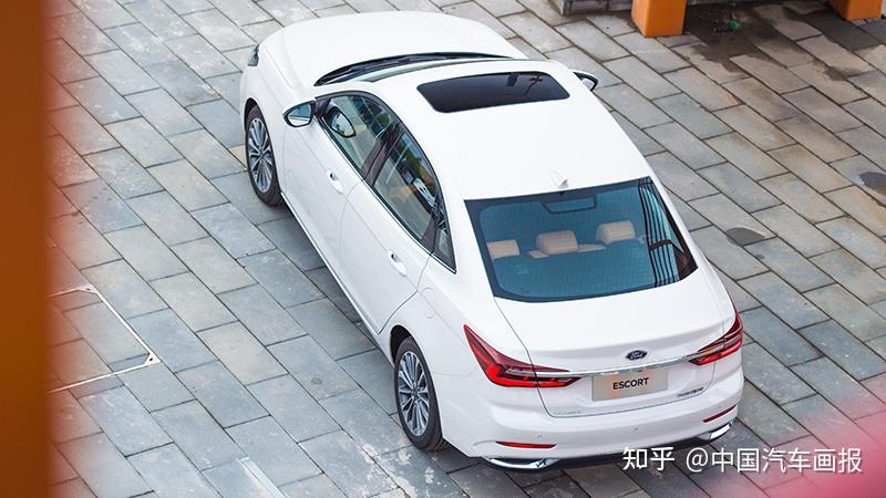 新车 | 综合指标越级的十万级合资家轿 试驾新一代福睿斯