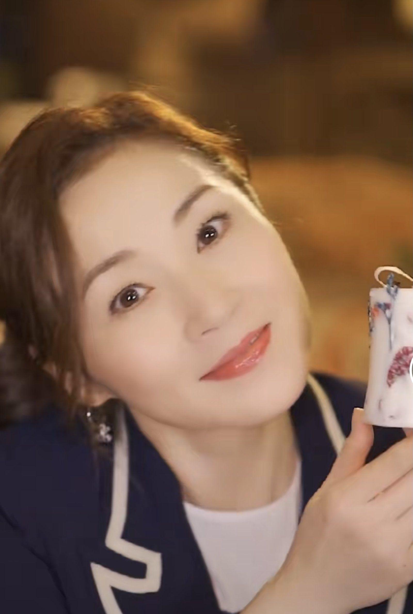 万绮雯分享制作蜡烛影片网指滤镜太重喜欢自然的你