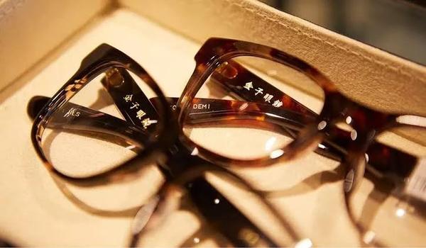 眼镜 纯手工和大logo 你选谁 知乎