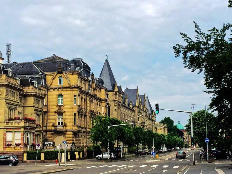 中法双语阅读上莱茵法考古学家在法国阿尔萨斯省发现新出土古代遗迹