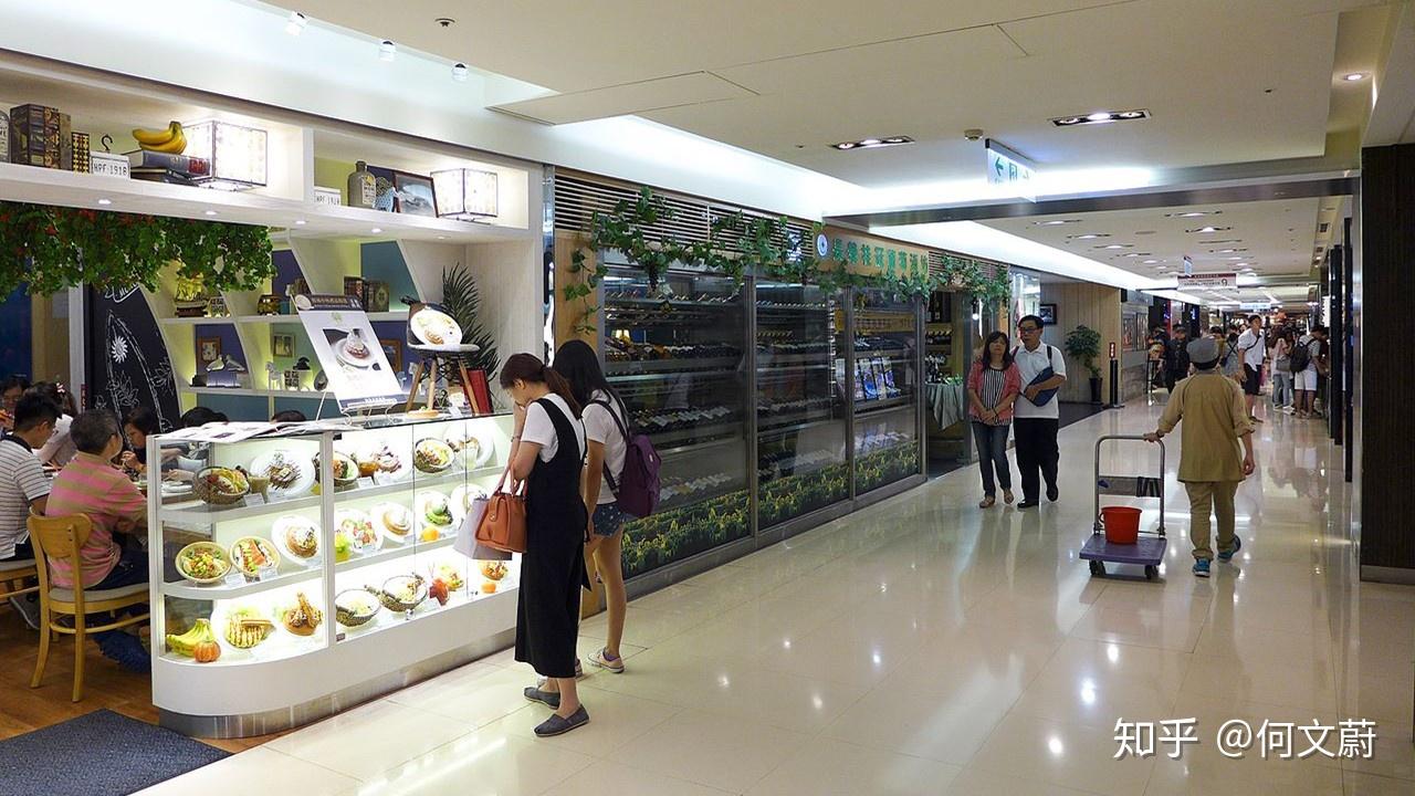 对抗电商冲击:餐饮板块可以拯救百货公司吗?看看台湾微风广场的故事