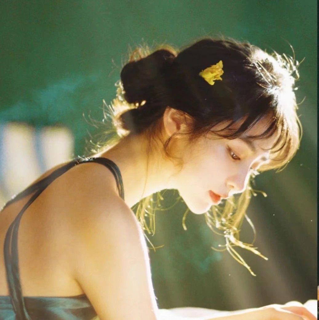 有没有看起来文艺且高级的头像