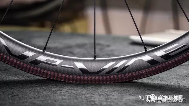 国产新锐碳刀静藤c40轮组评测竞技日常两相宜