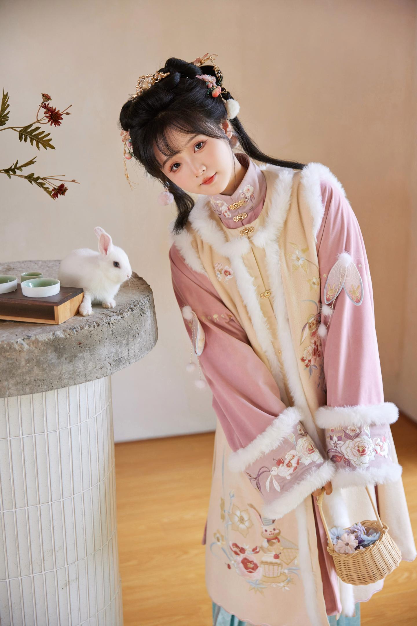 缎袄 
