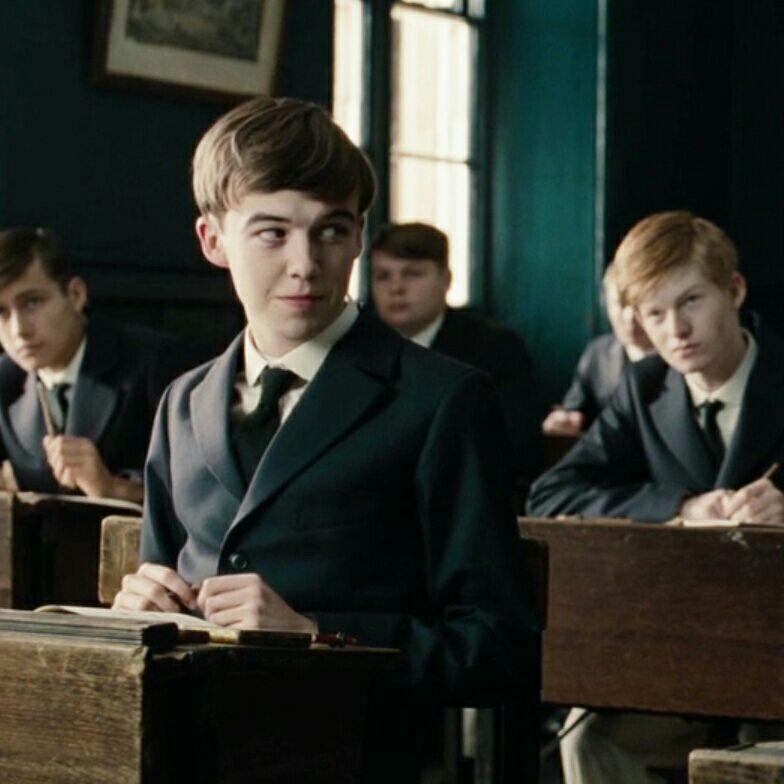 《模仿游戏》图灵