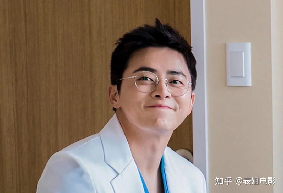 机智的医生生活第一季第4集 v2-8ef4e740203340e20bfea92f024d4f89_r.jpg