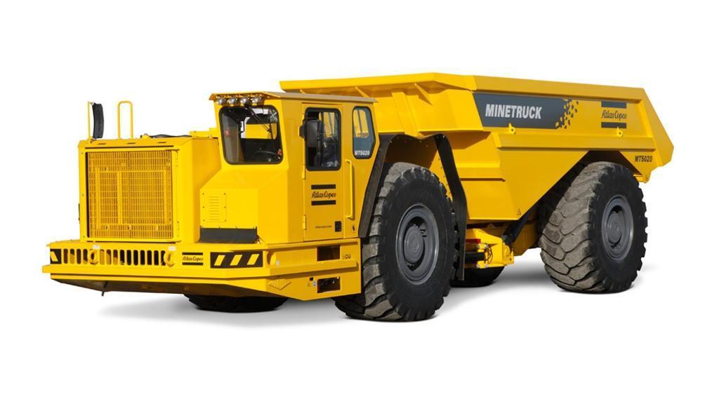 地下矿洞中的巨无霸请看atlascopco擎天巨神mt5020