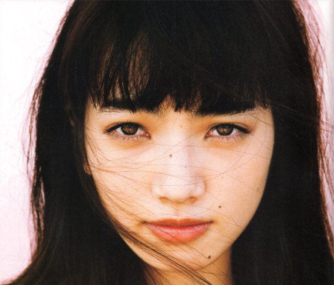 小松菜奈恋情曝光 厌世脸 为何能收割日韩两大男神 知乎 小松菜奈恋情曝光 厌世脸 为何能收割日韩两大男神 知乎
