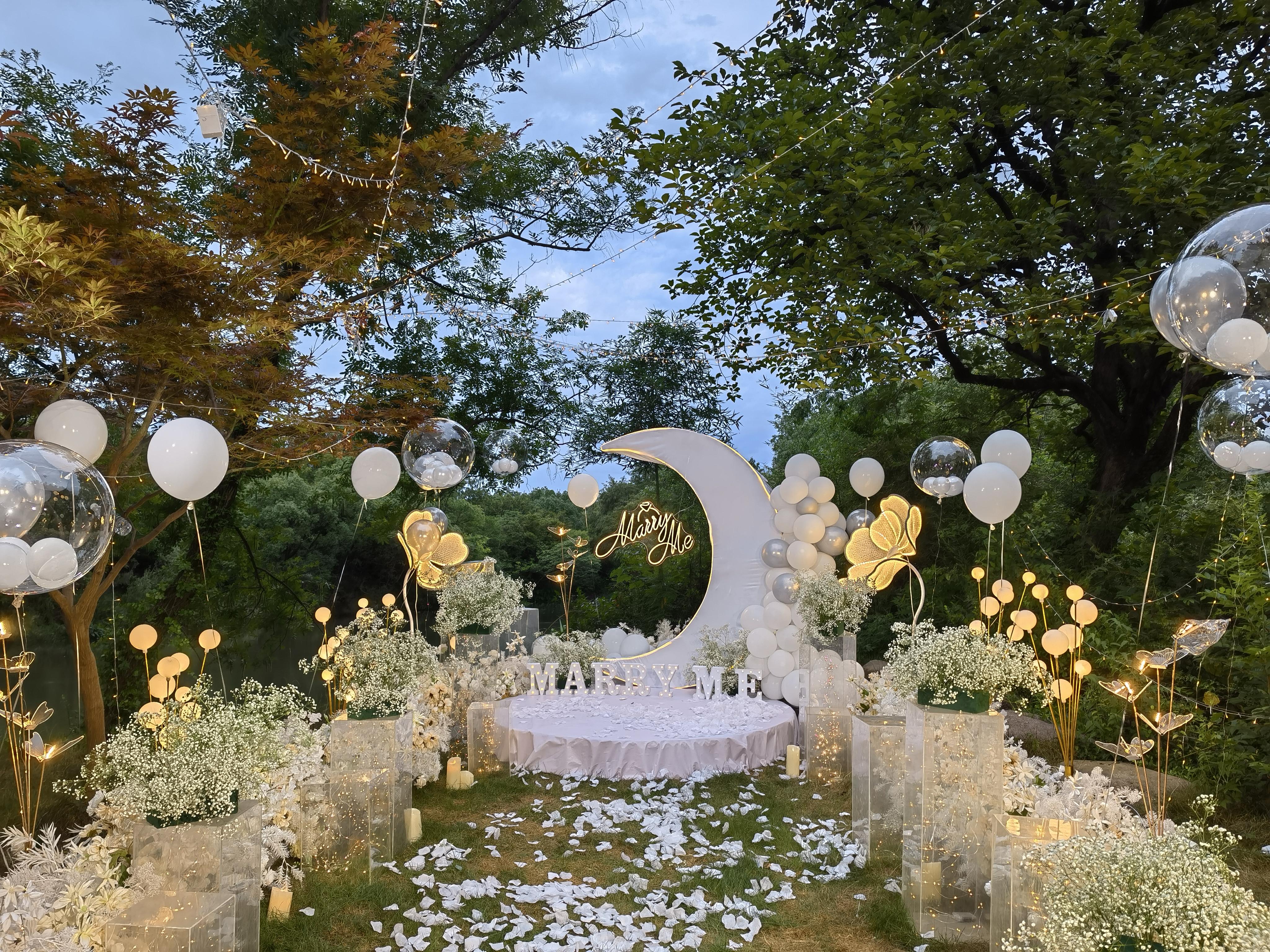 三亚生日布置如何策划惊喜且浪漫的生日策划给足ta浪漫感