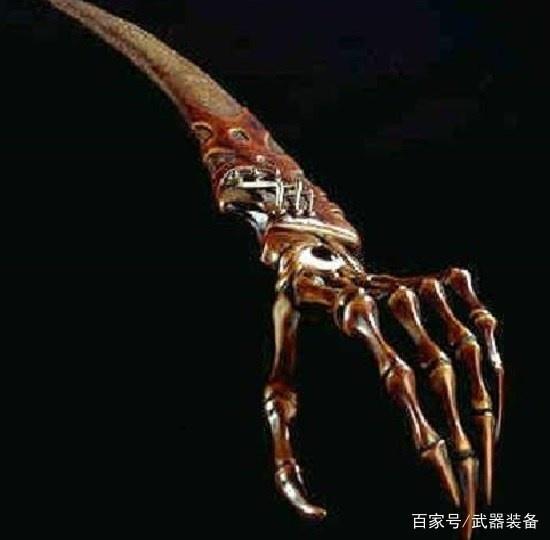 爪子兵器手甲钩那种套手上单挑单手刀剑有无优势