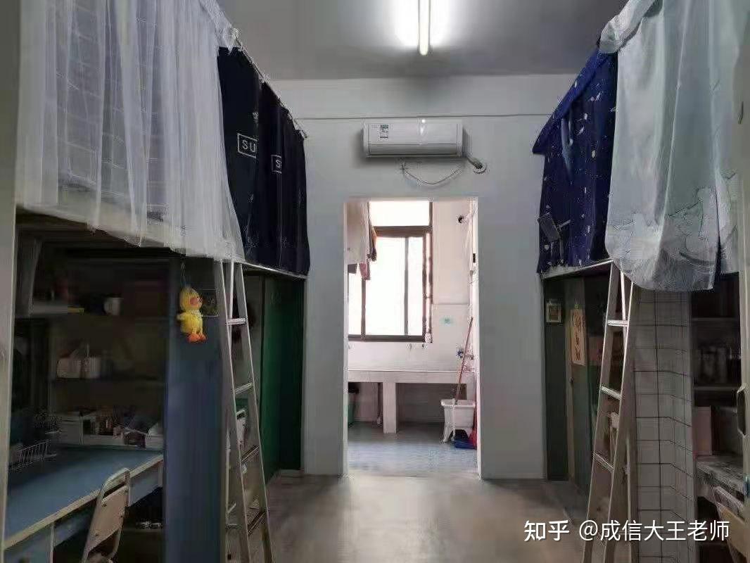 成都银杏酒店管理学院全日制自考本科介绍