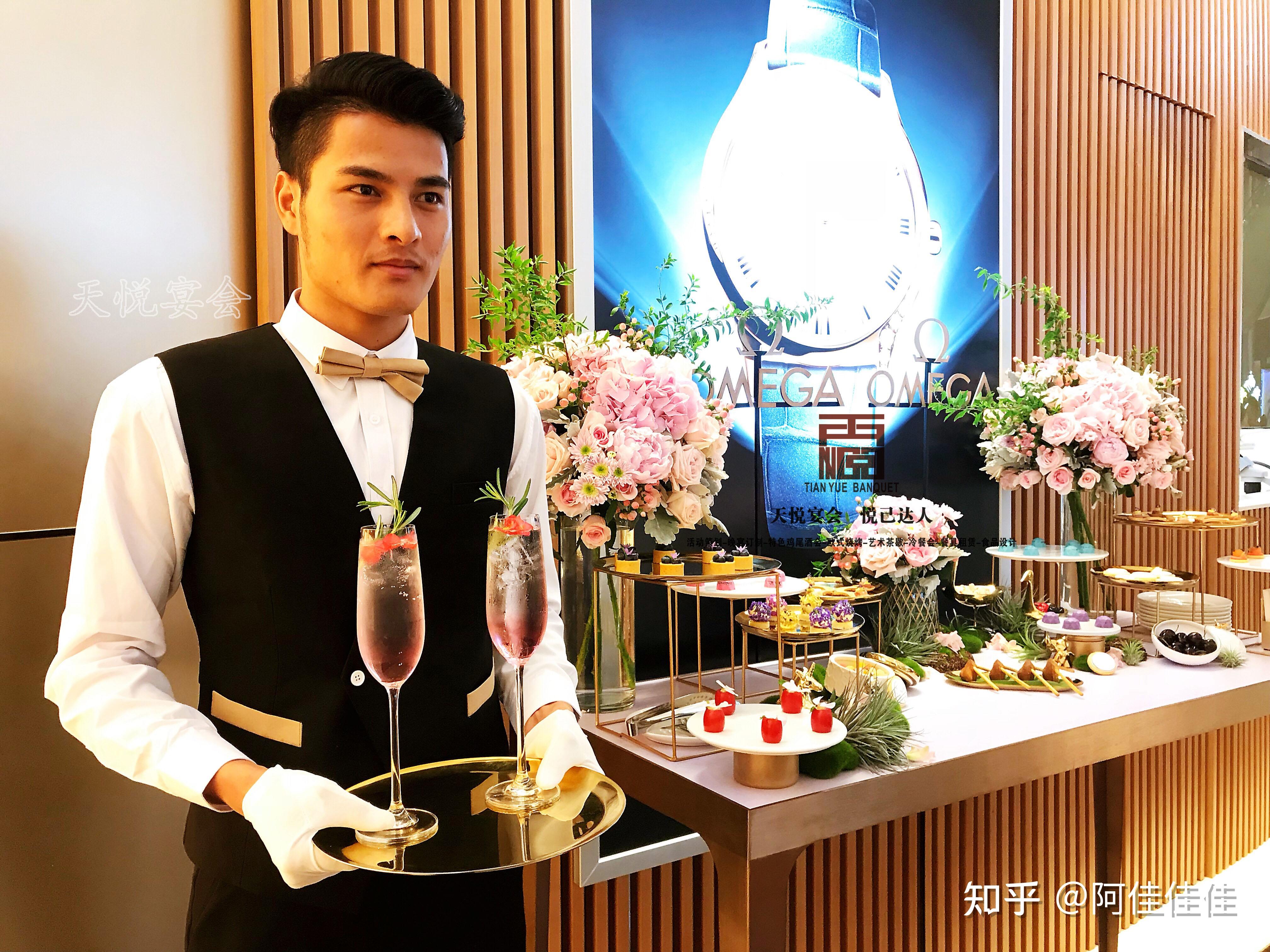 天悦宴会是专业的冷餐制作团队,均受过良好的酒店服务培训,统一着装