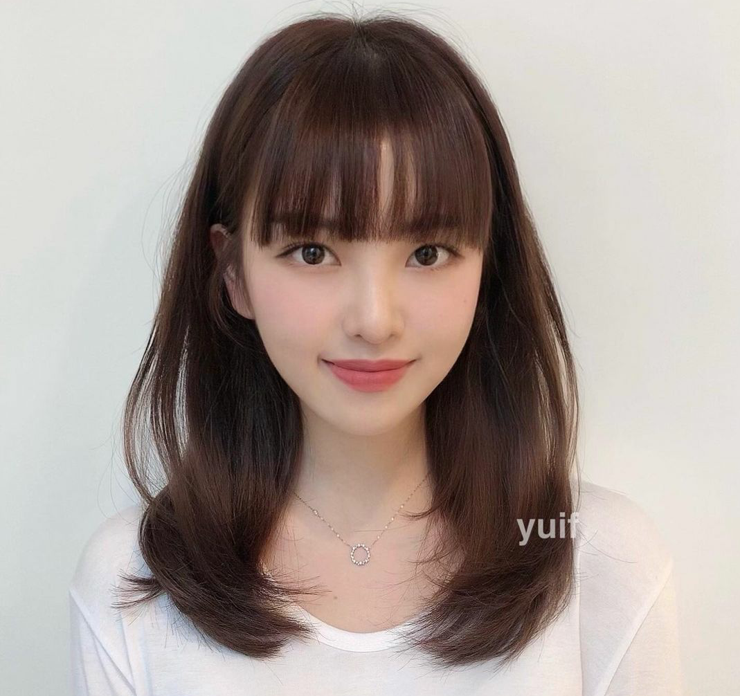 听晨雪「师兄,我不行了……」身上无一处不疼,我哭得梨花带雨,嗓子都