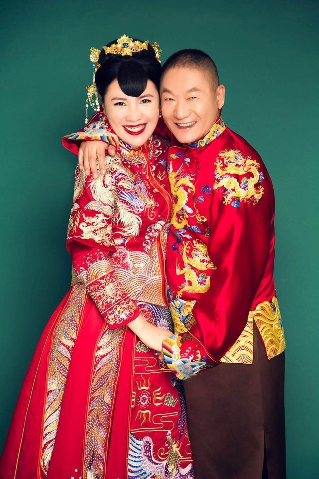 18日在北京四世同堂举办了隆重结婚,现场气氛火爆:李金斗,张行,杨臣刚