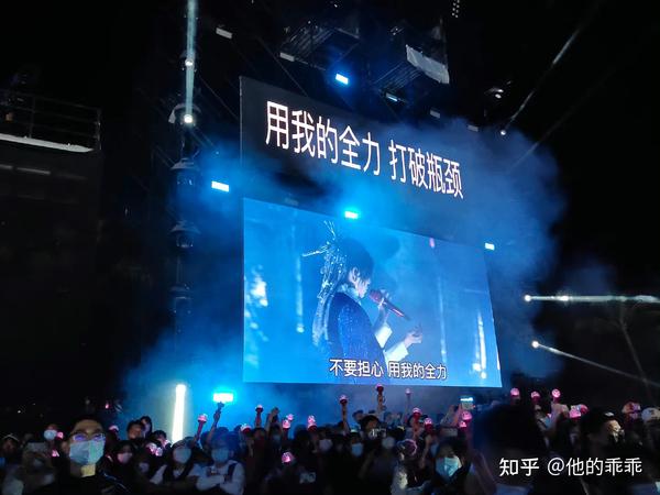 照顾自己治愈人心的文案句子(“一些写给自己的治愈文案”)
