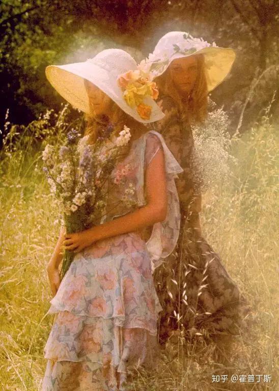 第一本作品集《dreams of a young girl》david hamilton,法国摄影师