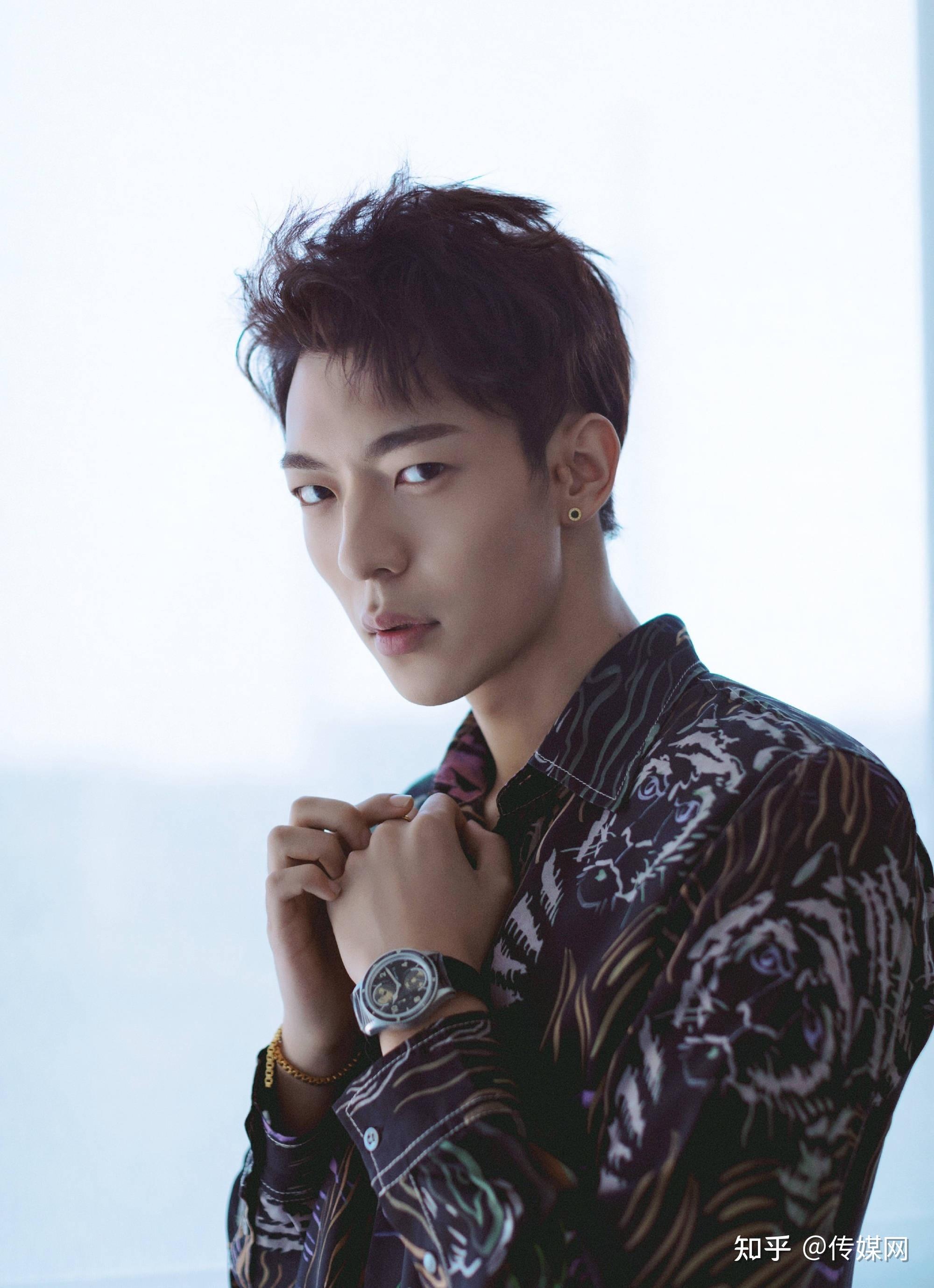 网曝卜凡被北京服装学院退学曾与坤音娱乐有经纪合约纠纷