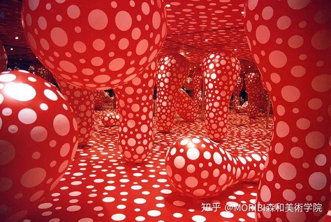 日本艺术家系列丨草间弥生丨百万个圆点中的一个病人