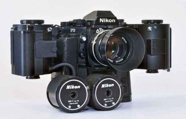连电影摄影机都是手动对焦35mm胶片摄影机和纯机械斯坦尼康一统天下的