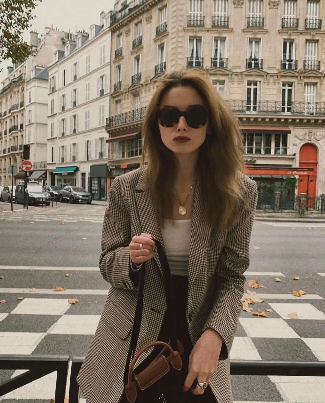 穿金戴银一点都不土暴发户风格也可以很酷