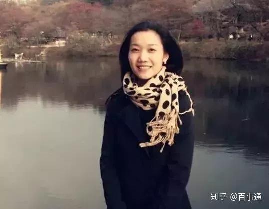 张瑛既没有奶茶妹妹的高学历,也没有林宁显赫的娘家背景,也不喜欢抛头