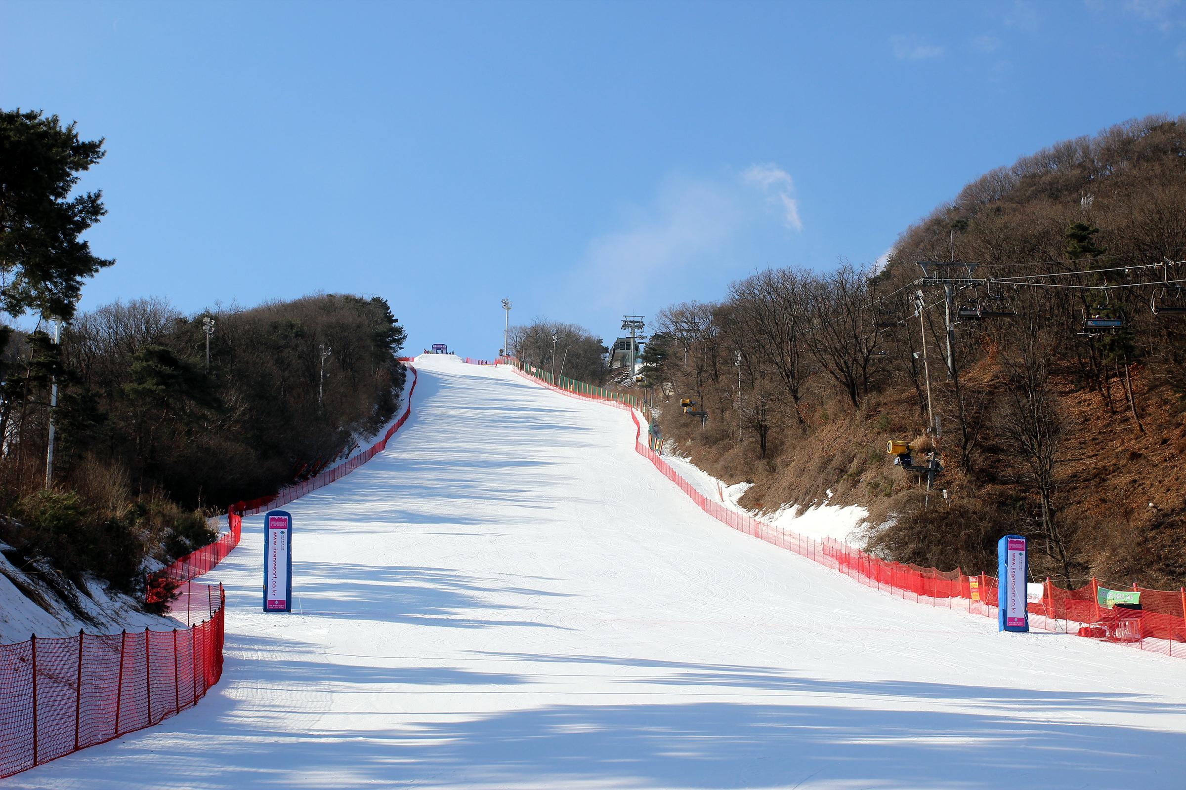 [韓國滑雪]初學者也能玩！離首爾最近的超人氣芝山滑雪場，一日體驗行程詳細記錄！ - 又要飛去哪！？