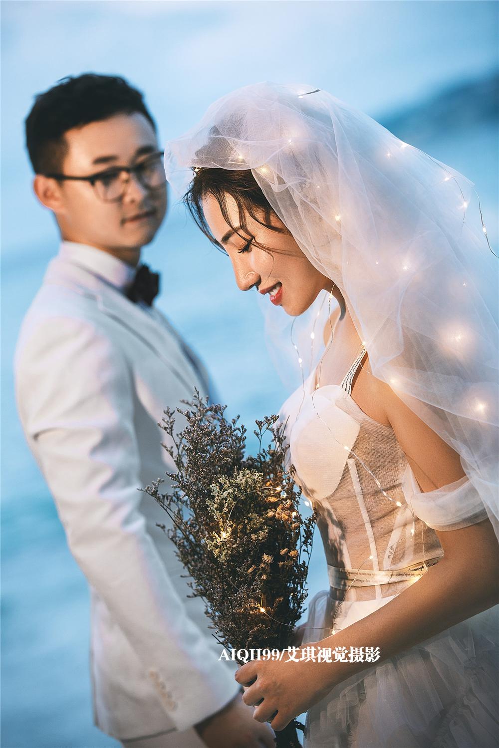 戴眼镜的人怎么拍婚纱照