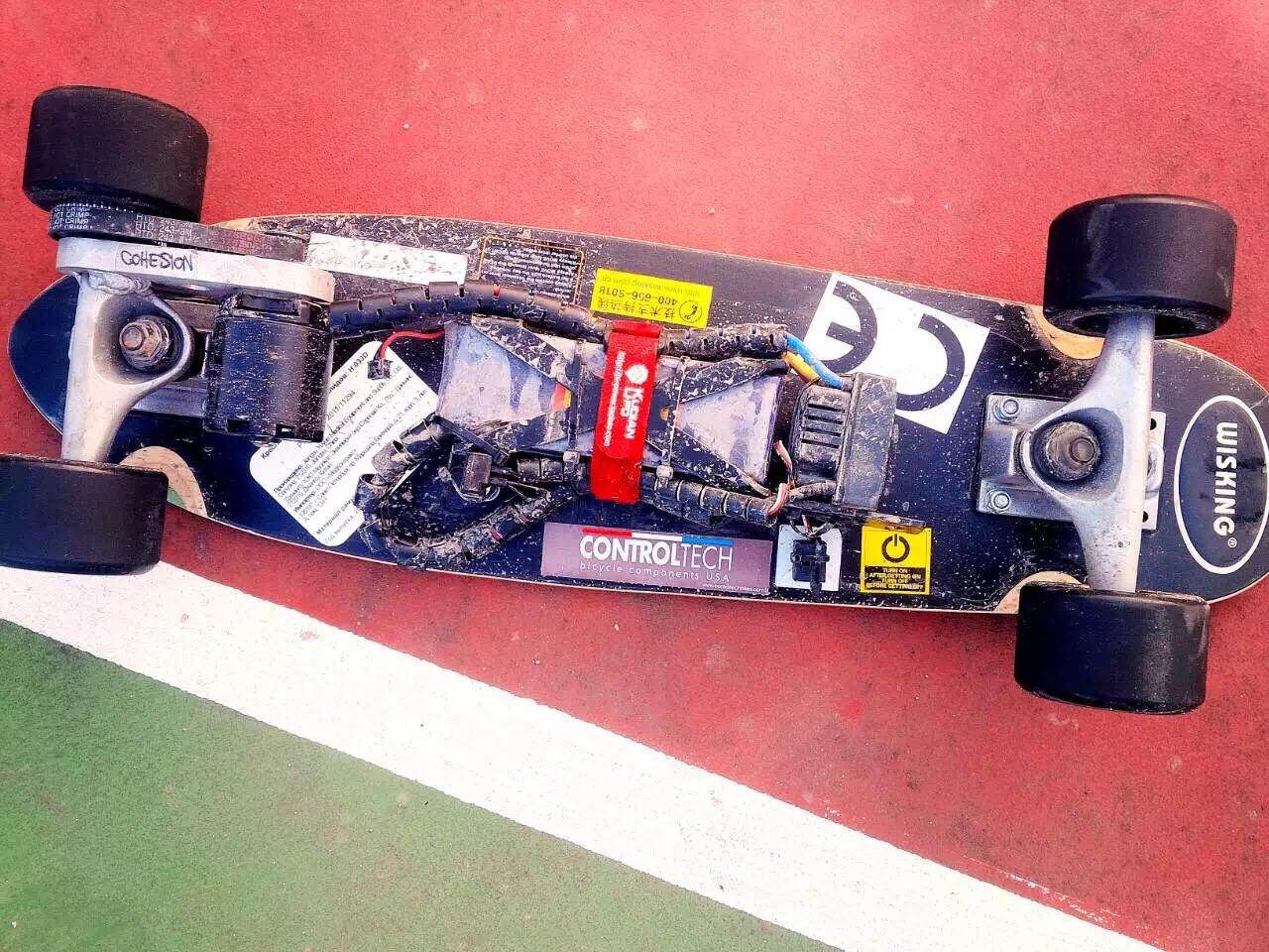 电动滑板 boosted board 的使用体验如何?