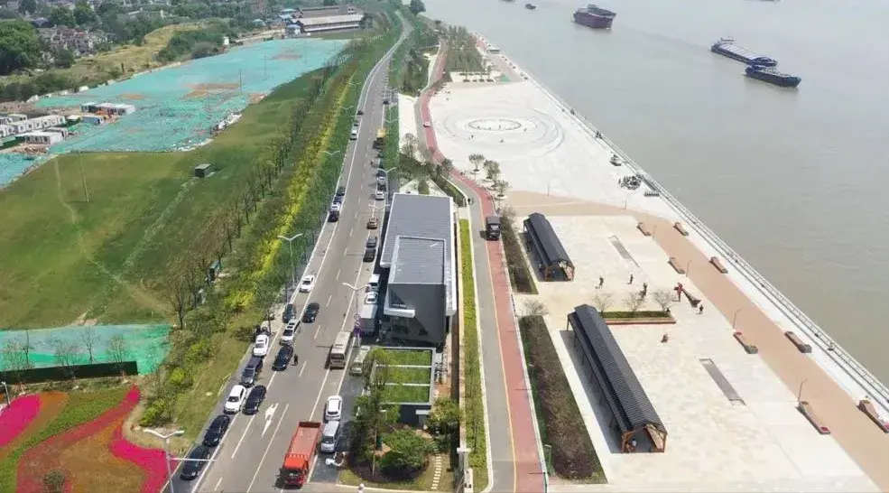 轮渡桥滩飞虹号火车轮渡船是浦口到下关火车轮渡运输中的第一艘火车