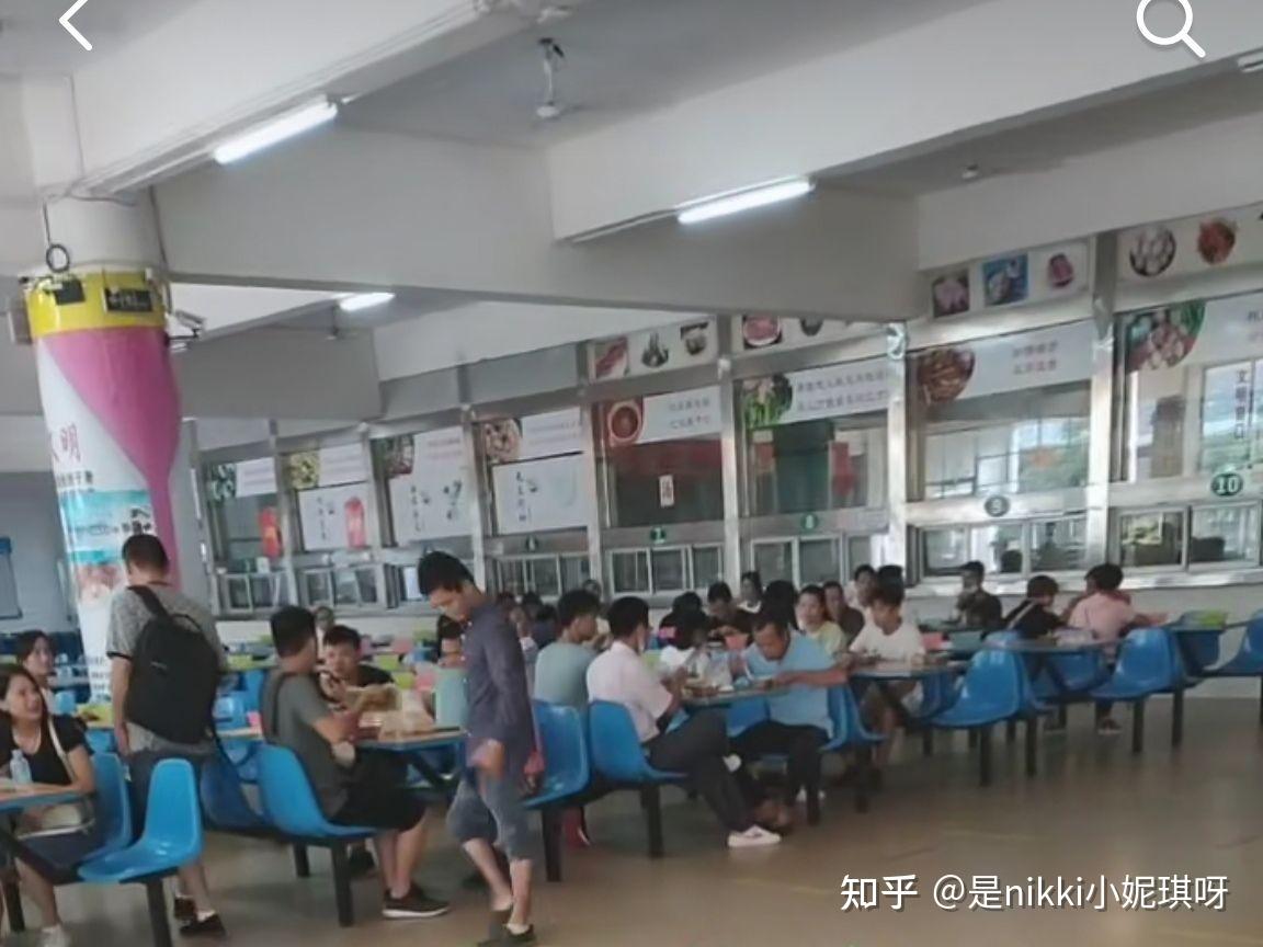 北海职业学院食堂图片