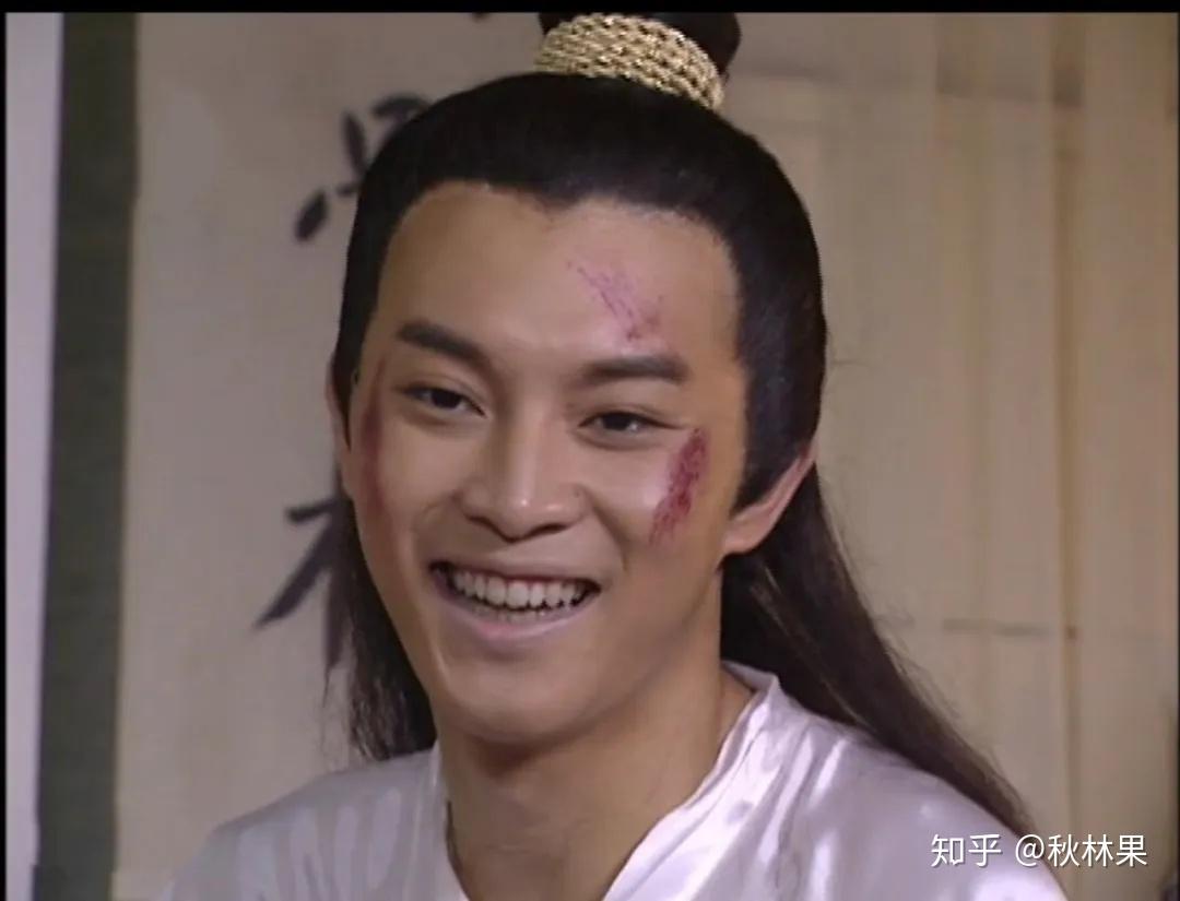 《上错花轿嫁对郎》里,沙溢演的是杜冰雁支线剧情的一个小兵--沙平威